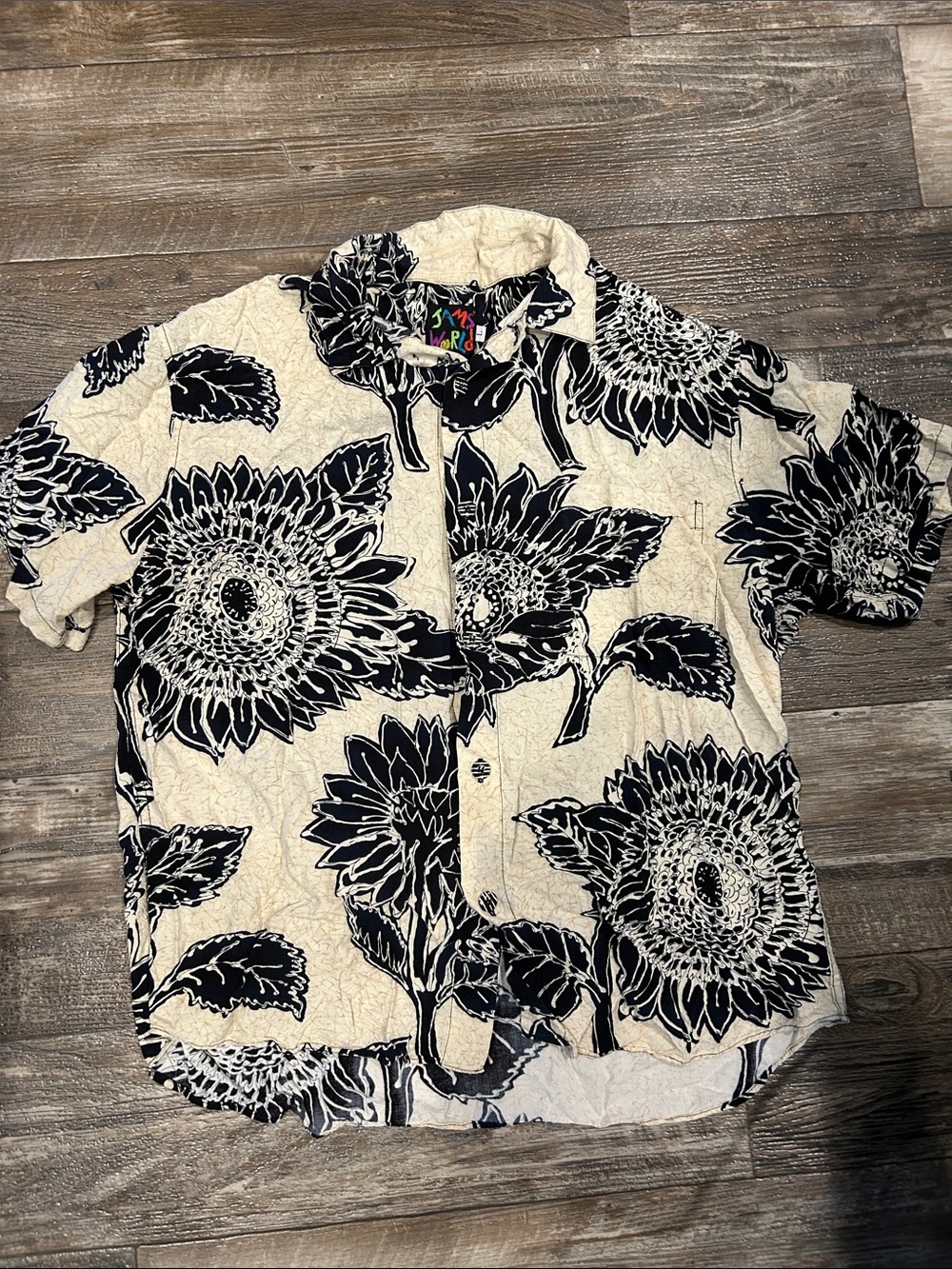 Jams World Black Floral Sunflower Button-Down Shirt on Cream